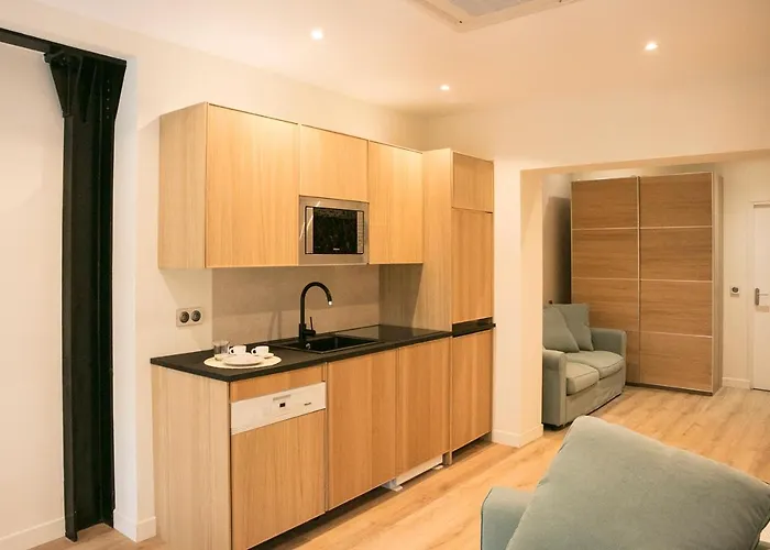 2 Opera New 2-3 For 4 Guests Paris